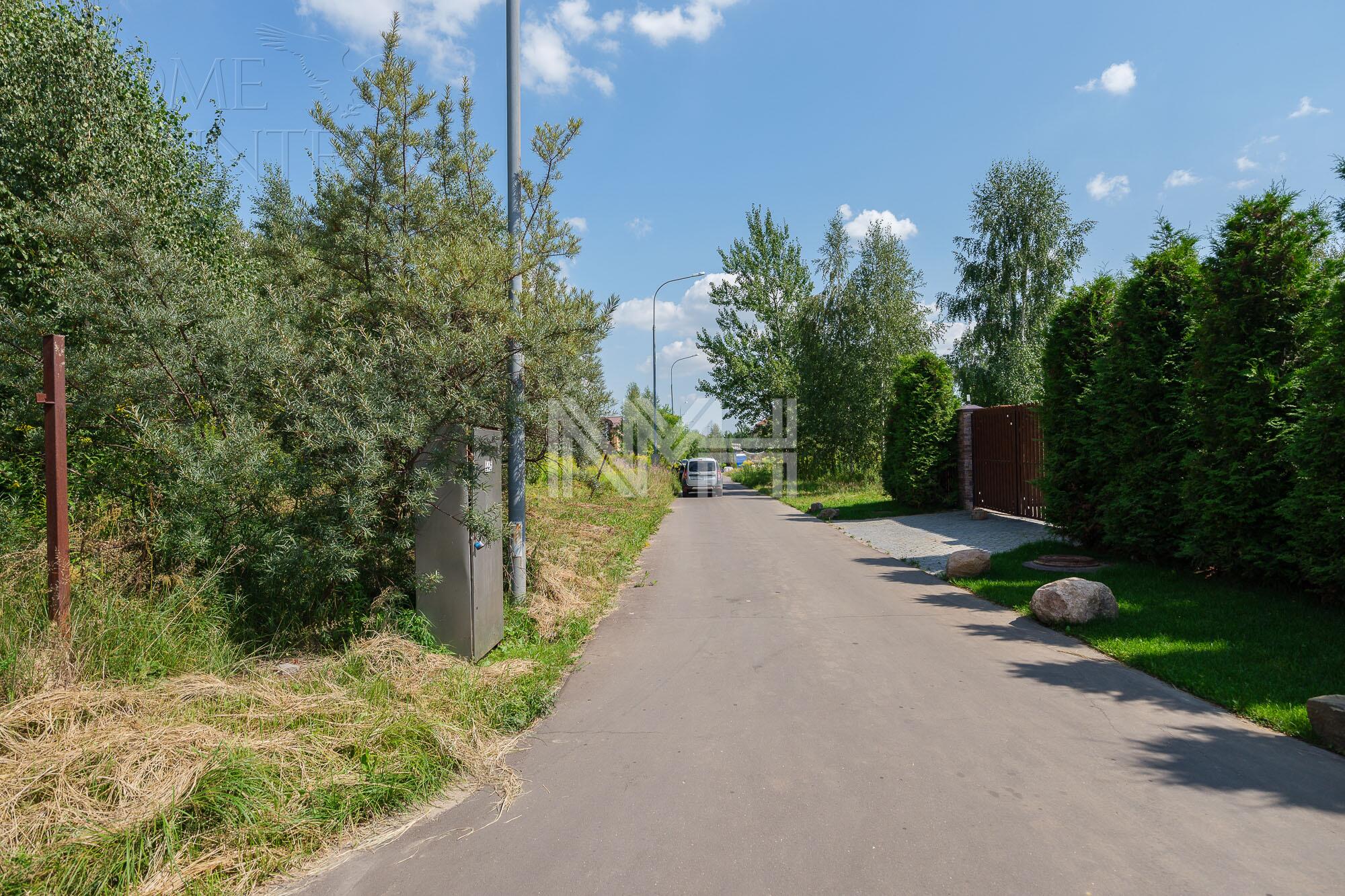 Участок 12 сот. в охраняемом поселке