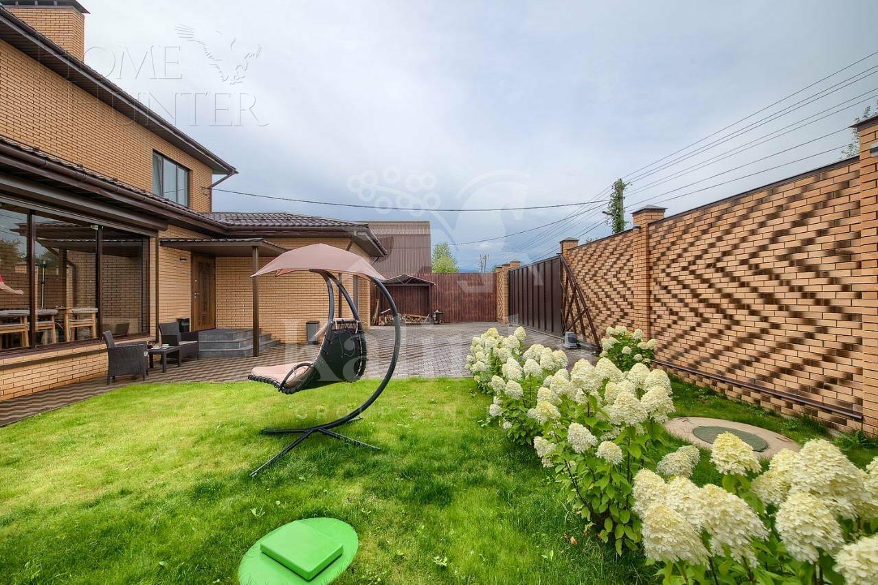 2-этажный коттедж 300 м² с отделкой