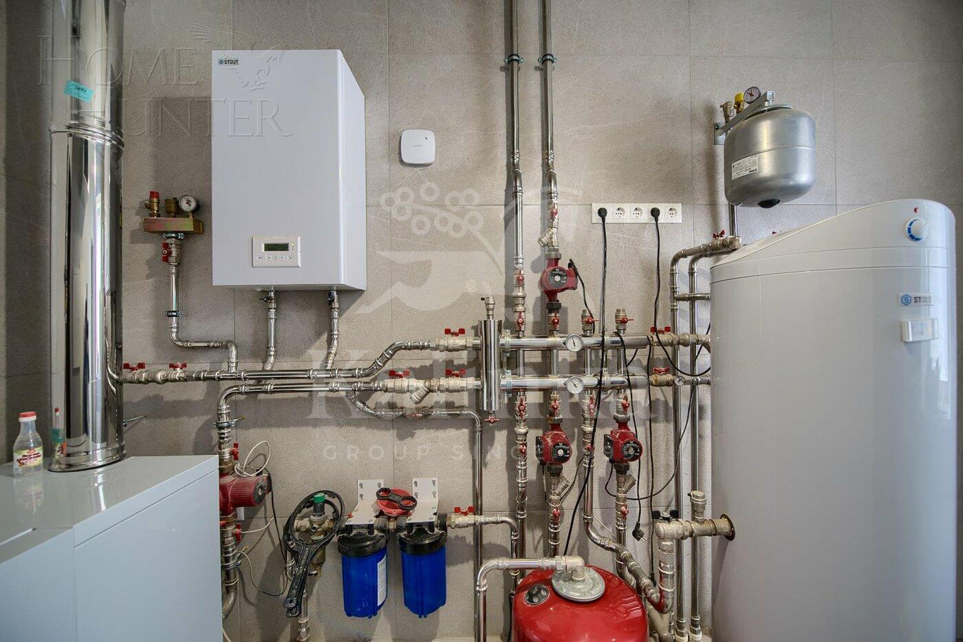 2-этажный коттедж 300 м² с отделкой