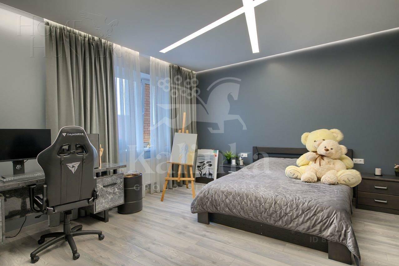 2-этажный коттедж 300 м² с отделкой