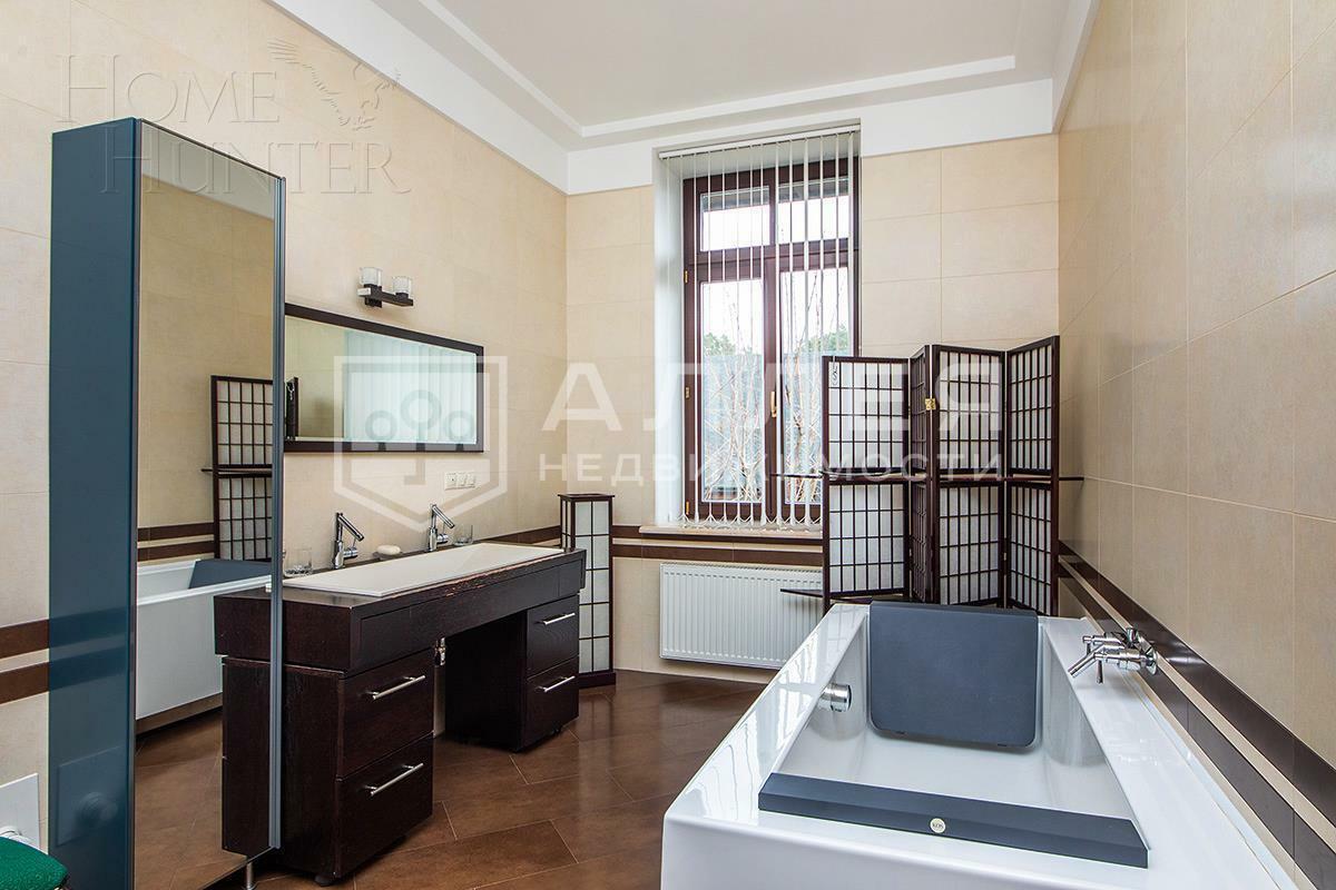 2-этажный коттедж 864 м² с отделкой