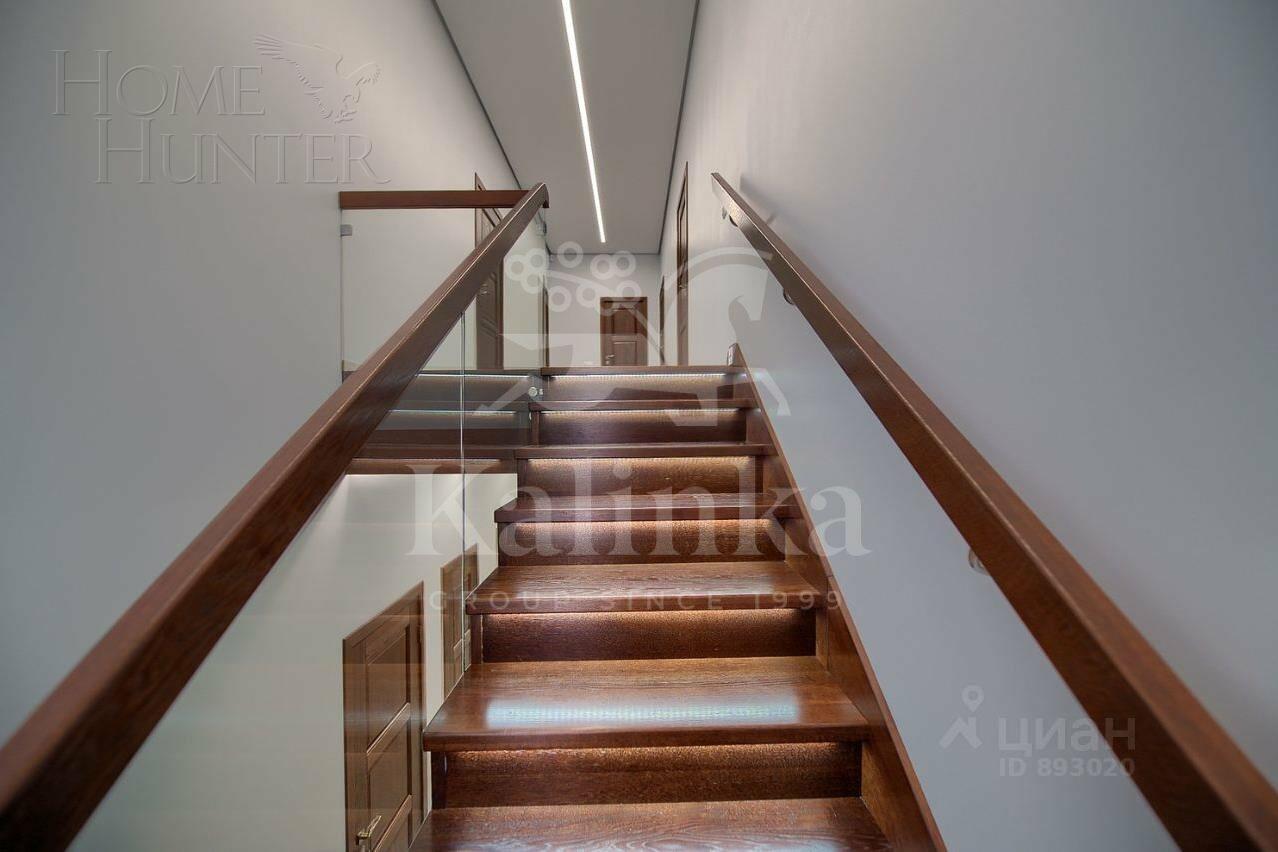 2-этажный коттедж 300 м² с отделкой