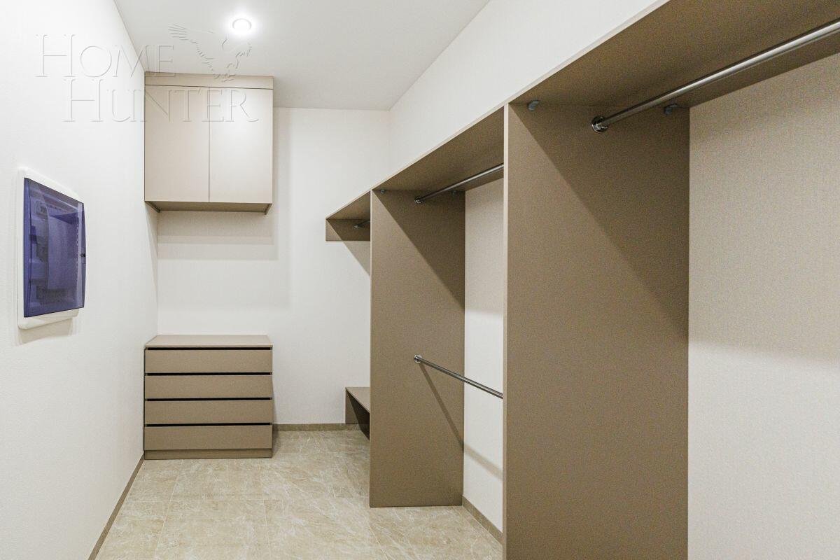 2-этажный коттедж 240 м² с отделкой