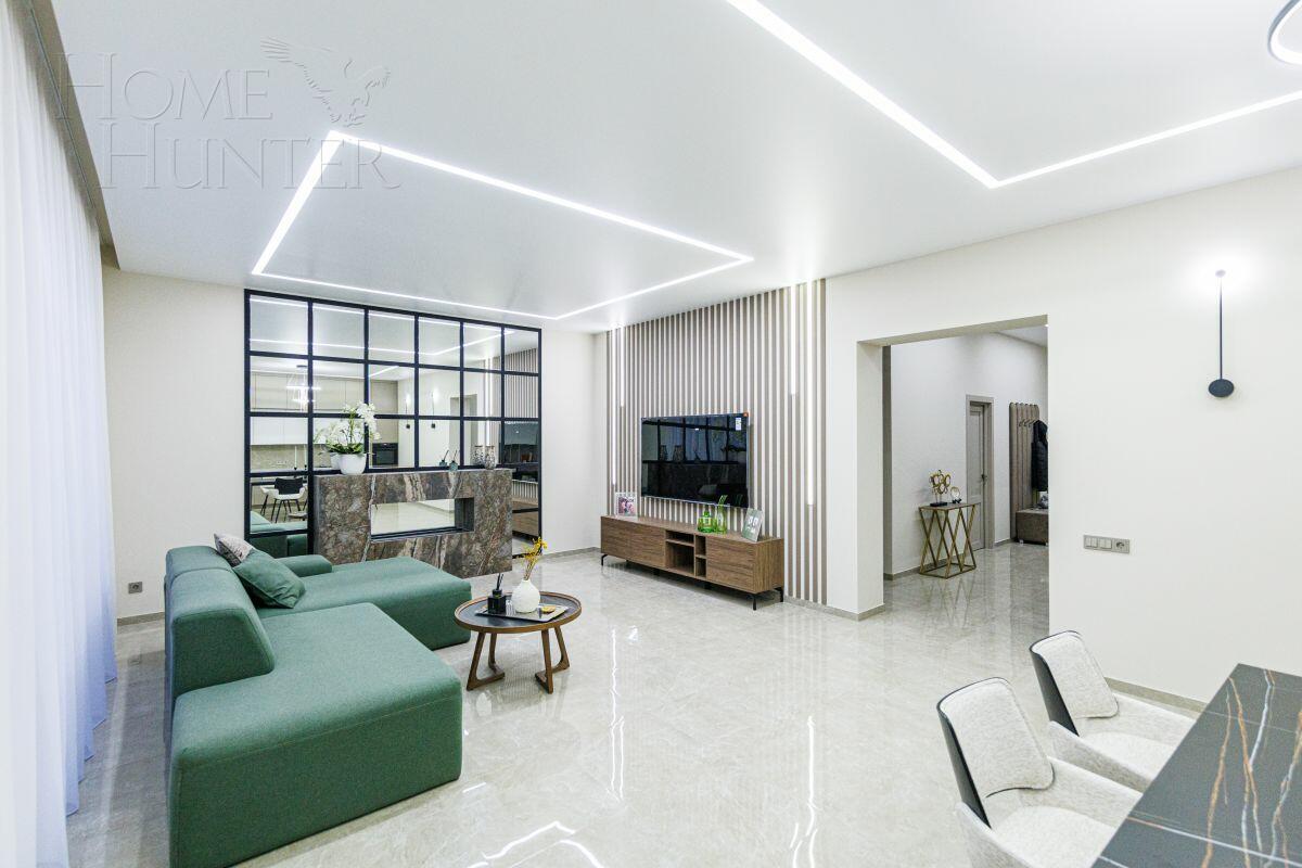 2-этажный коттедж 240 м² с отделкой