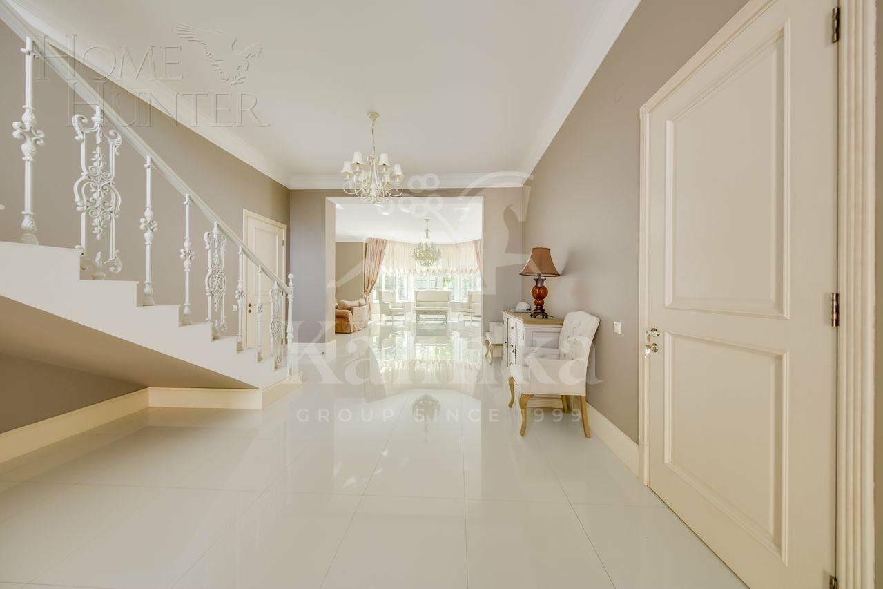 2-этажный коттедж 732 м² с отделкой