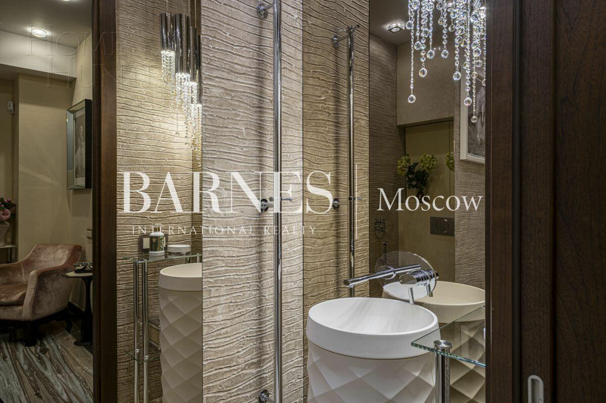 3-КОМН. КВАРТИРА С ОТДЕЛКОЙ 102 М² НА 3 ЭТАЖЕ