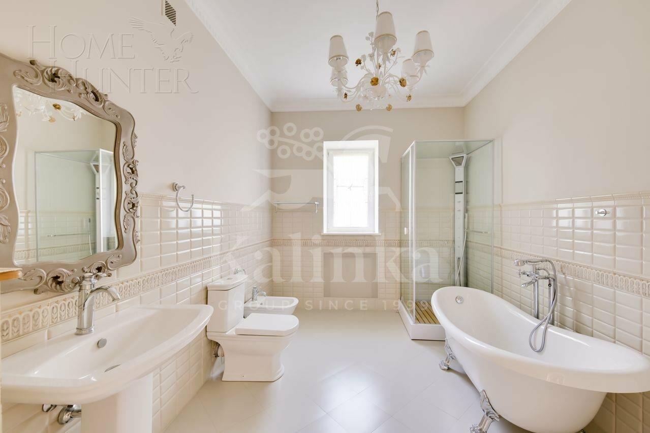 2-этажный коттедж 732 м² с отделкой