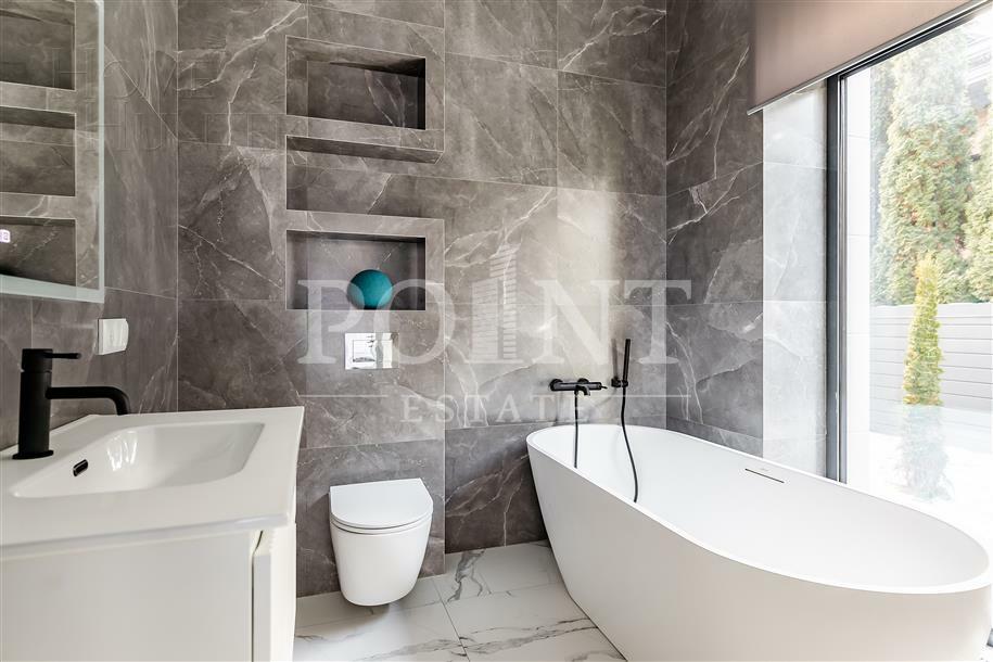 2-этажный коттедж 540 м² с отделкой