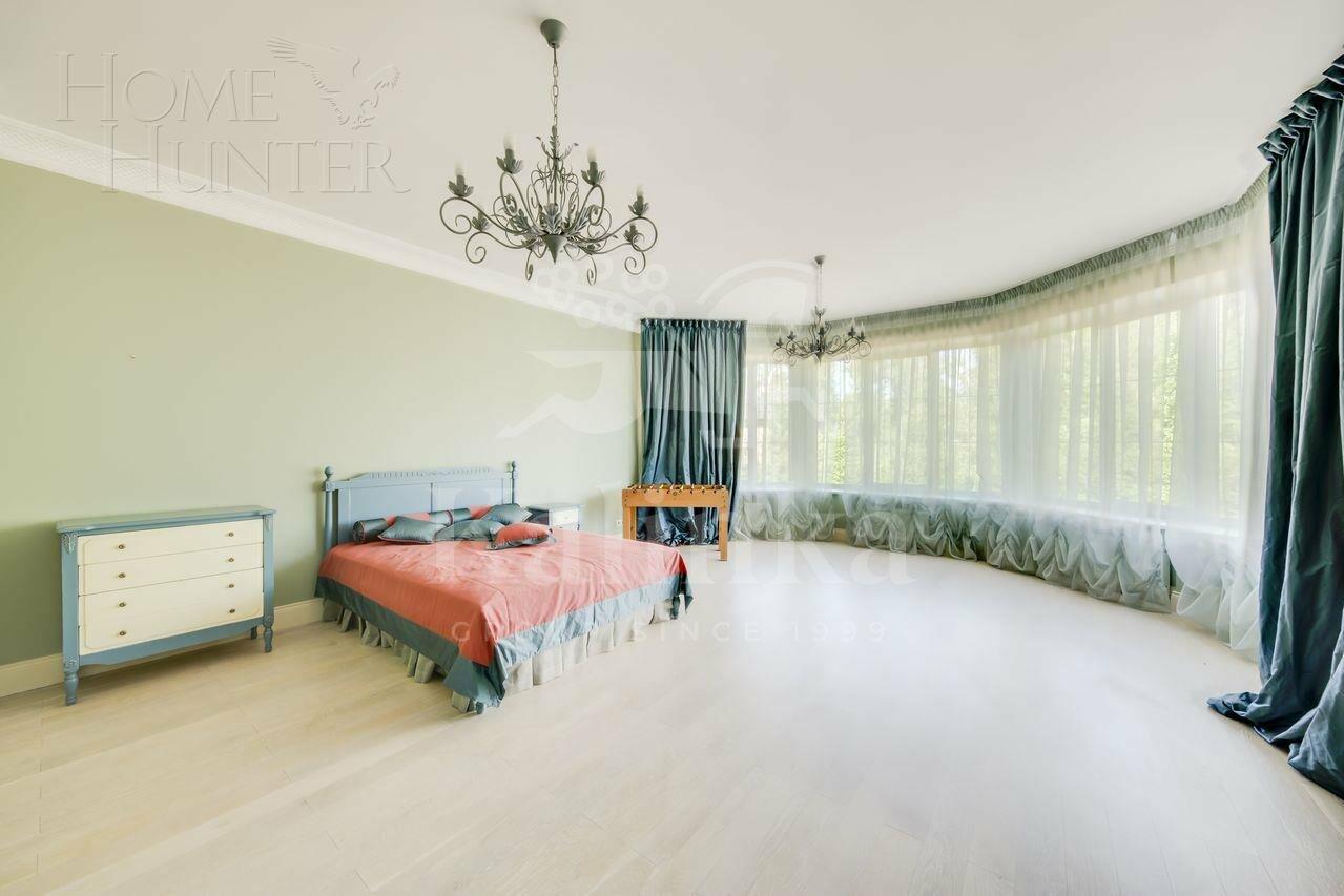 2-этажный коттедж 732 м² с отделкой