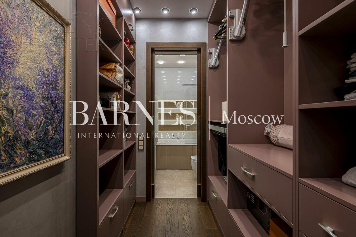 3-КОМН. КВАРТИРА С ОТДЕЛКОЙ 102 М² НА 3 ЭТАЖЕ