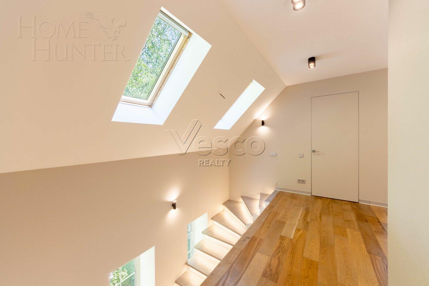 2-этажный коттедж 225 м² с отделкой