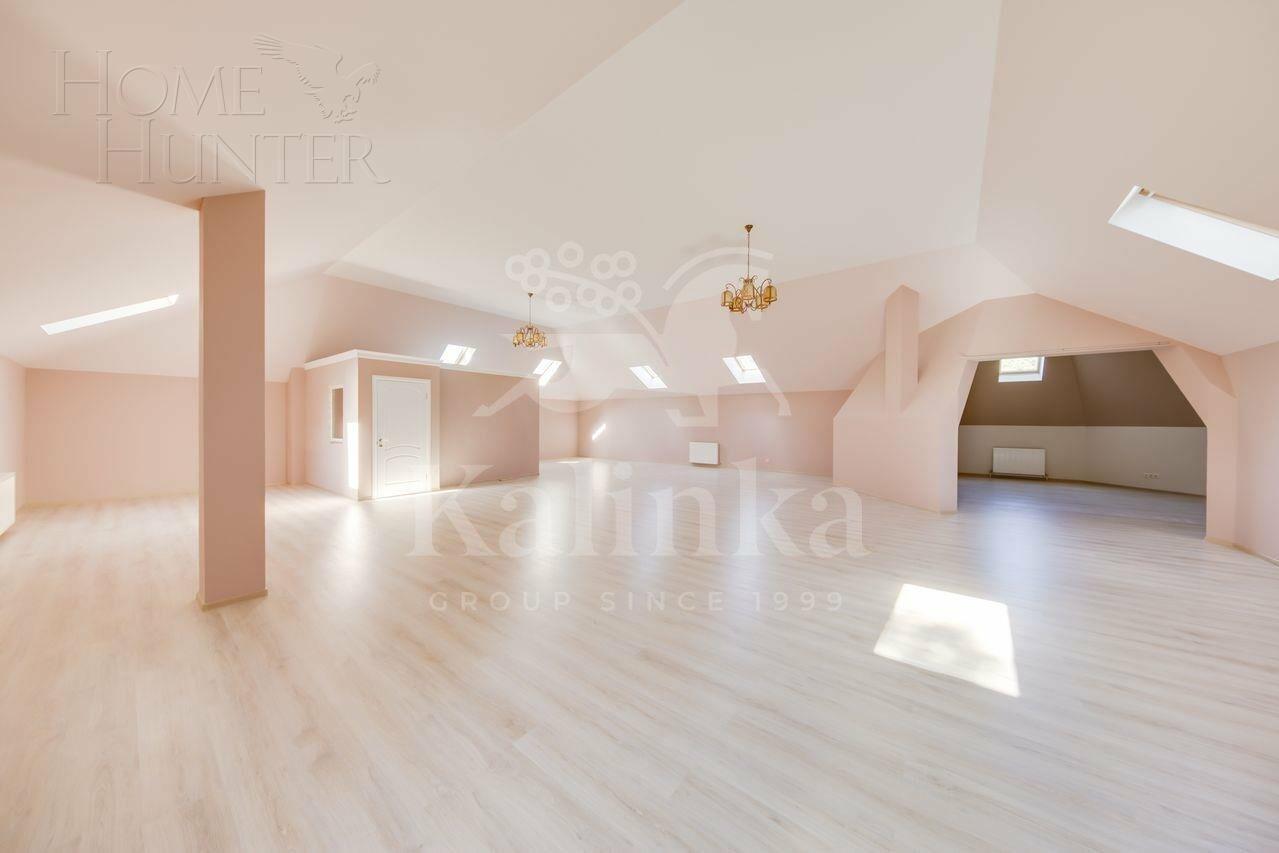 2-этажный коттедж 732 м² с отделкой