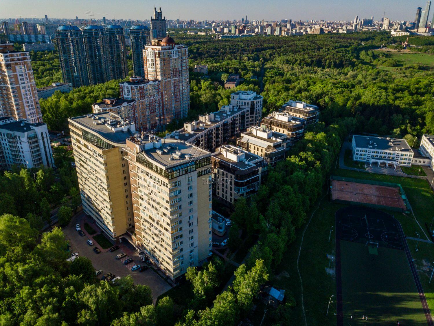10-КОМН. ПЕНТХАУС БЕЗ ОТДЕЛКИ 690 М² НА 7 ЭТАЖЕ