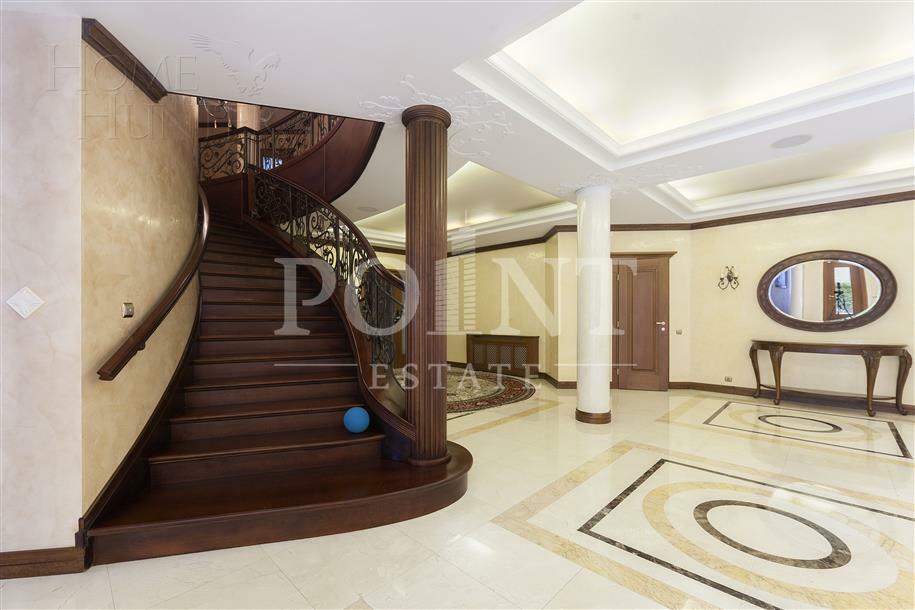 2-этажный коттедж 1 450 м² с отделкой