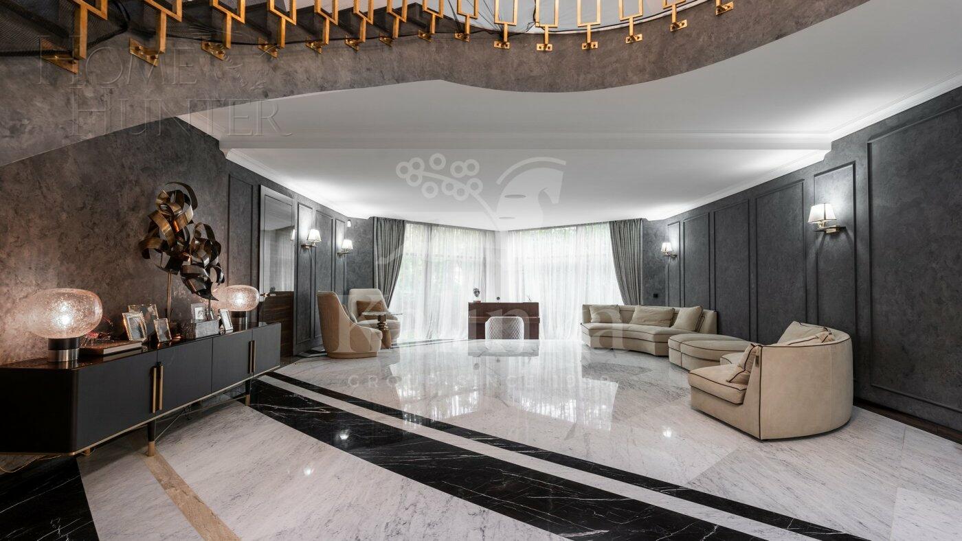 2-этажный коттедж 740 м² с отделкой