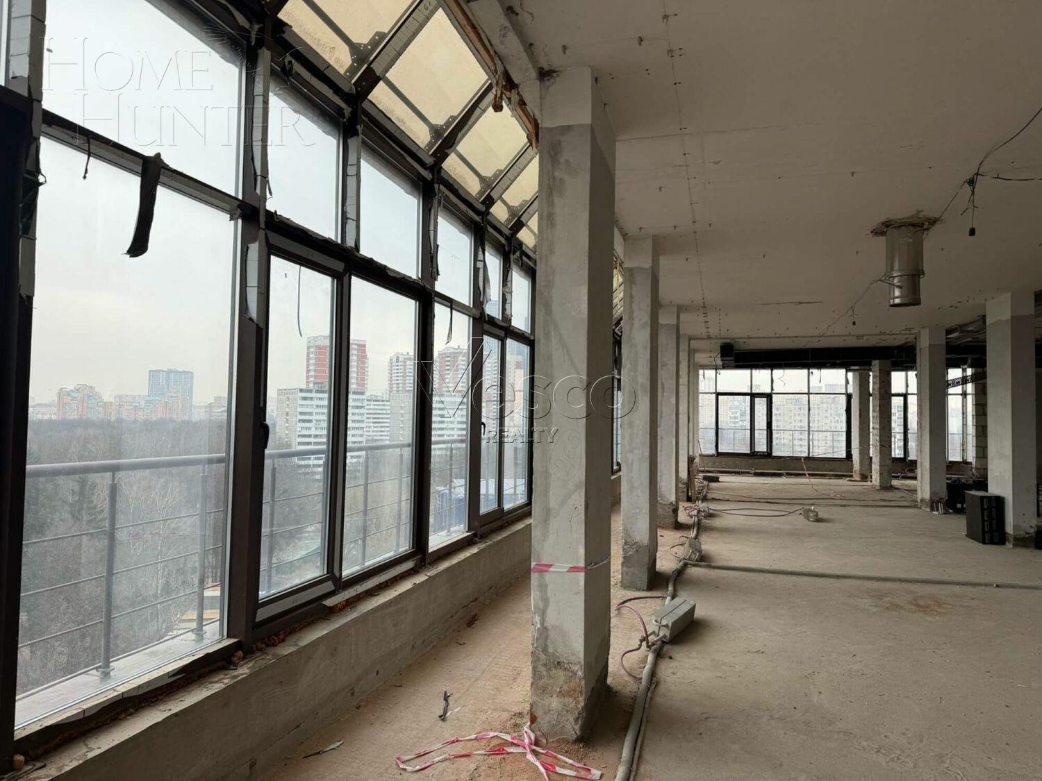 10-КОМН. ПЕНТХАУС БЕЗ ОТДЕЛКИ 690 М² НА 7 ЭТАЖЕ