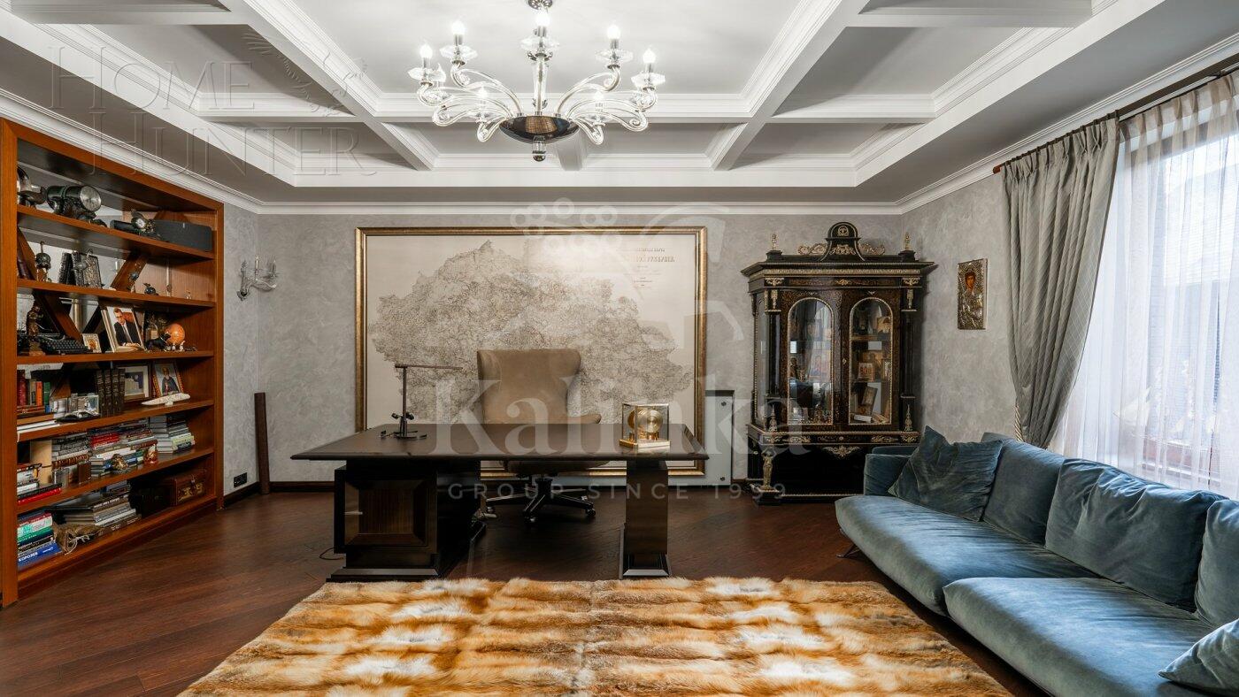 2-этажный коттедж 740 м² с отделкой