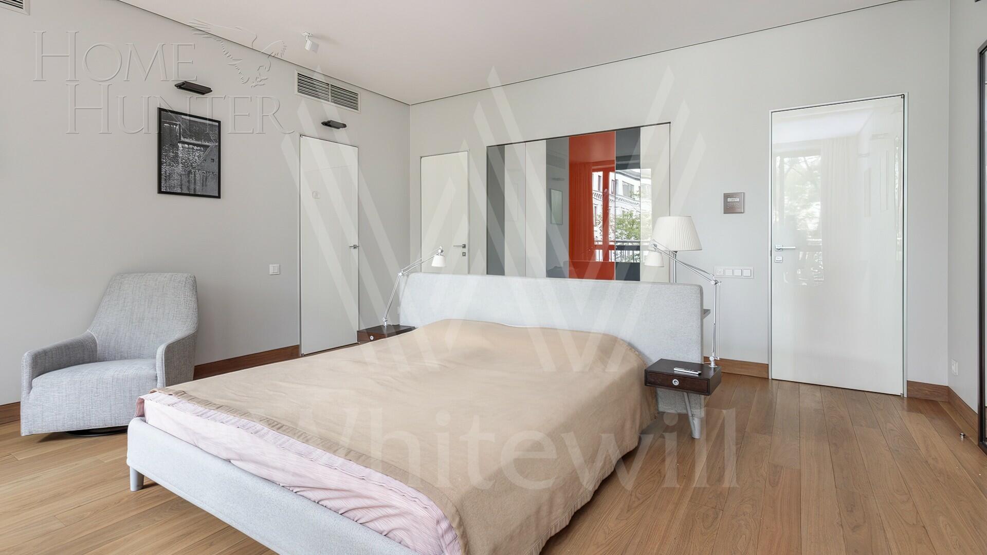 5-КОМН. КВАРТИРА С ОТДЕЛКОЙ 242.7 М² НА 4 ЭТАЖЕ