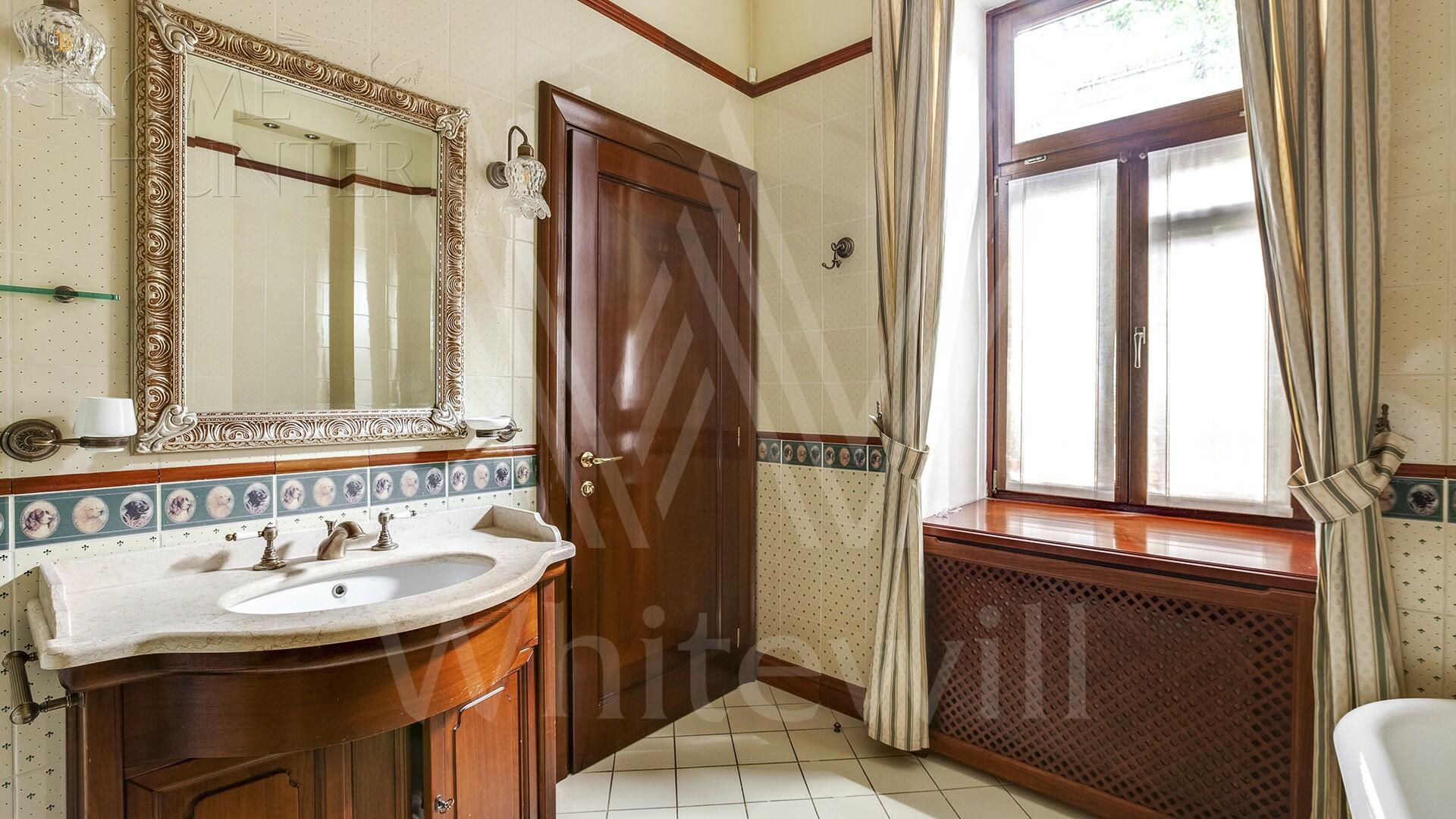 3-КОМН. КВАРТИРА С ОТДЕЛКОЙ 110.5 М² НА 2 ЭТАЖЕ