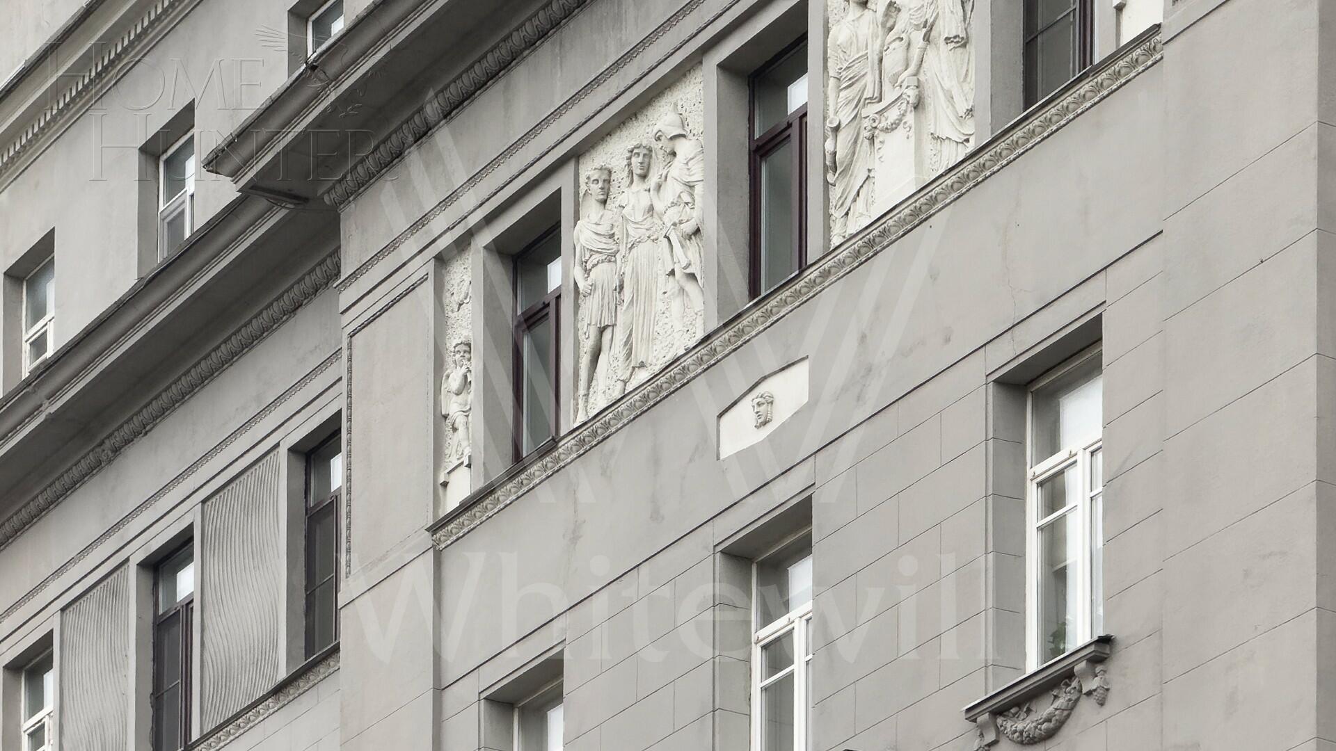 6-КОМН. КВАРТИРА С ОТДЕЛКОЙ 210 М² НА 2 ЭТАЖЕ