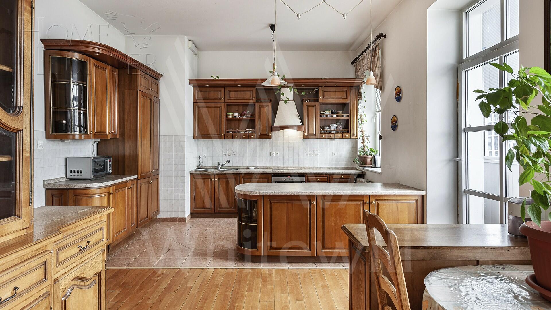 2-УРОВНЕВАЯ КВАРТИРА С ОТДЕЛКОЙ 295 М² НА 6 ЭТАЖЕ