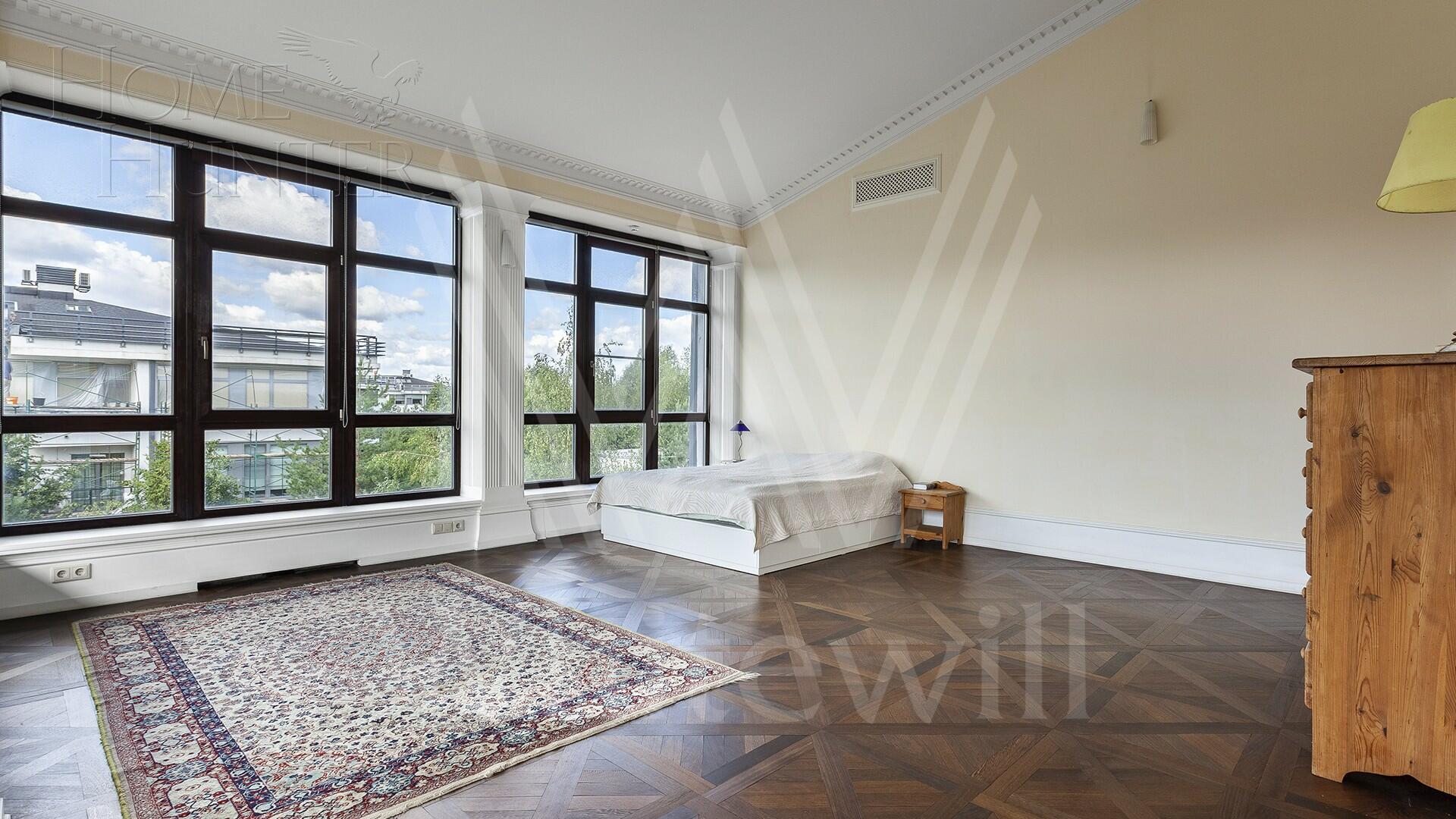 5-КОМН. КВАРТИРА С ОТДЕЛКОЙ 274 М² НА 4 ЭТАЖЕ