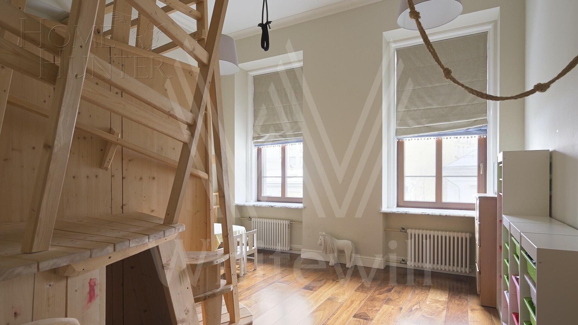 6-КОМН. КВАРТИРА С ОТДЕЛКОЙ 210 М² НА 2 ЭТАЖЕ