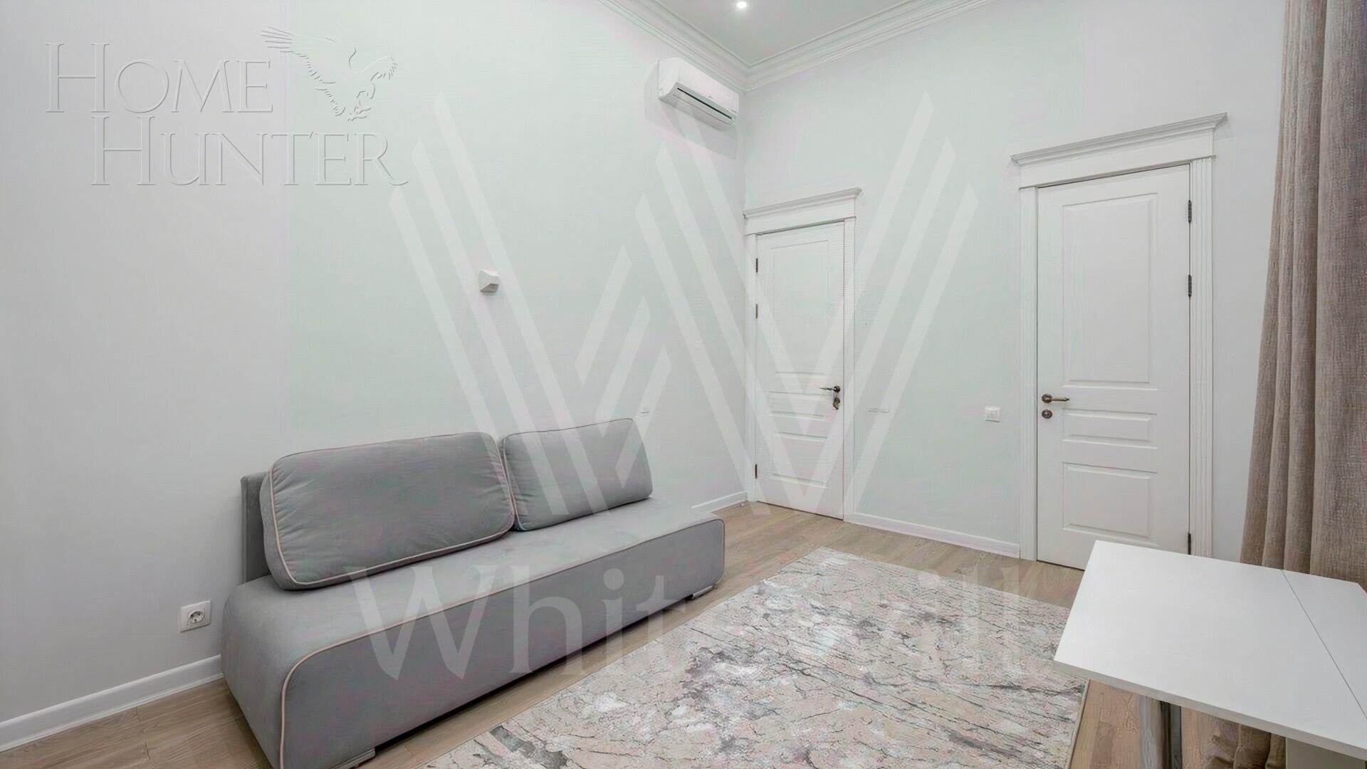 7-КОМН. КВАРТИРА С ОТДЕЛКОЙ 300 М² НА 3 ЭТАЖЕ