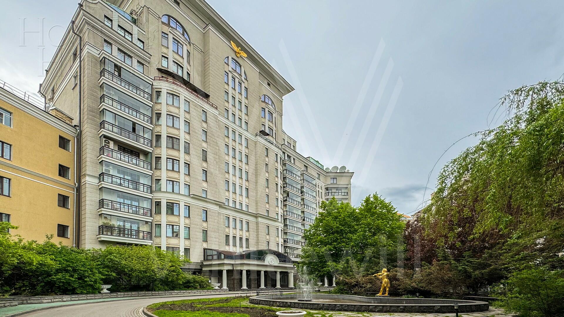 4-КОМН. ПЕНТХАУС С ОТДЕЛКОЙ 258 М² НА 11 ЭТАЖЕ