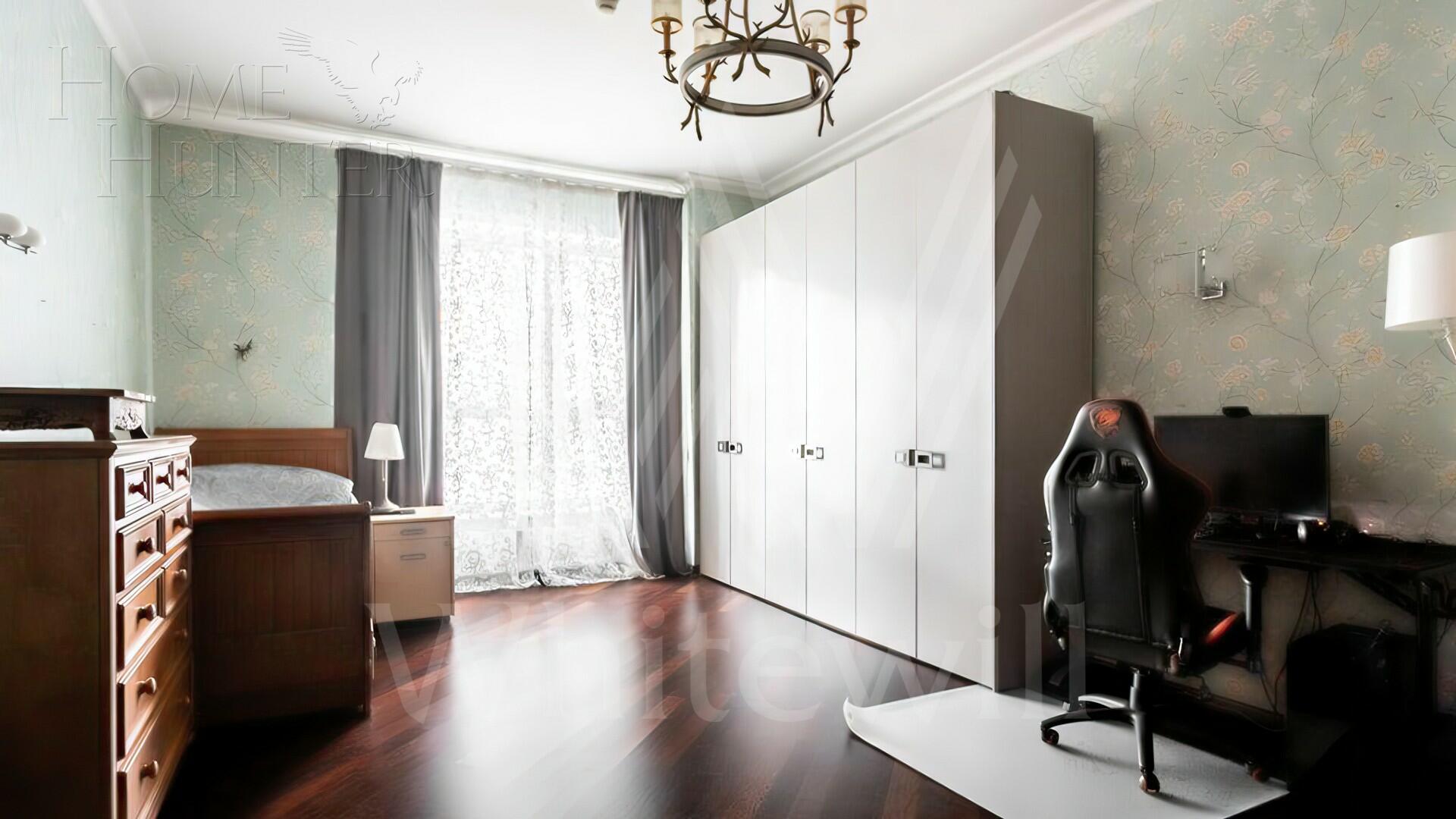 5-КОМН. КВАРТИРА С ОТДЕЛКОЙ 290 М² НА 2 ЭТАЖЕ