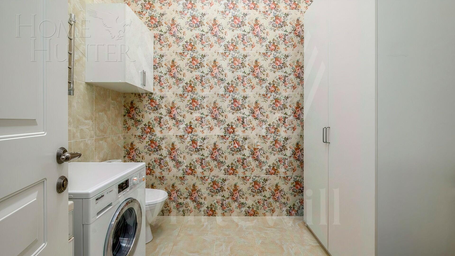 7-КОМН. КВАРТИРА С ОТДЕЛКОЙ 300 М² НА 3 ЭТАЖЕ