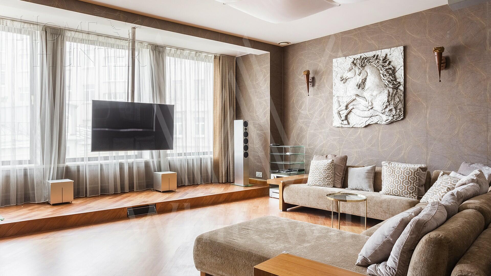 2-УРОВНЕВАЯ КВАРТИРА С ОТДЕЛКОЙ 246 М² НА 4 ЭТАЖЕ