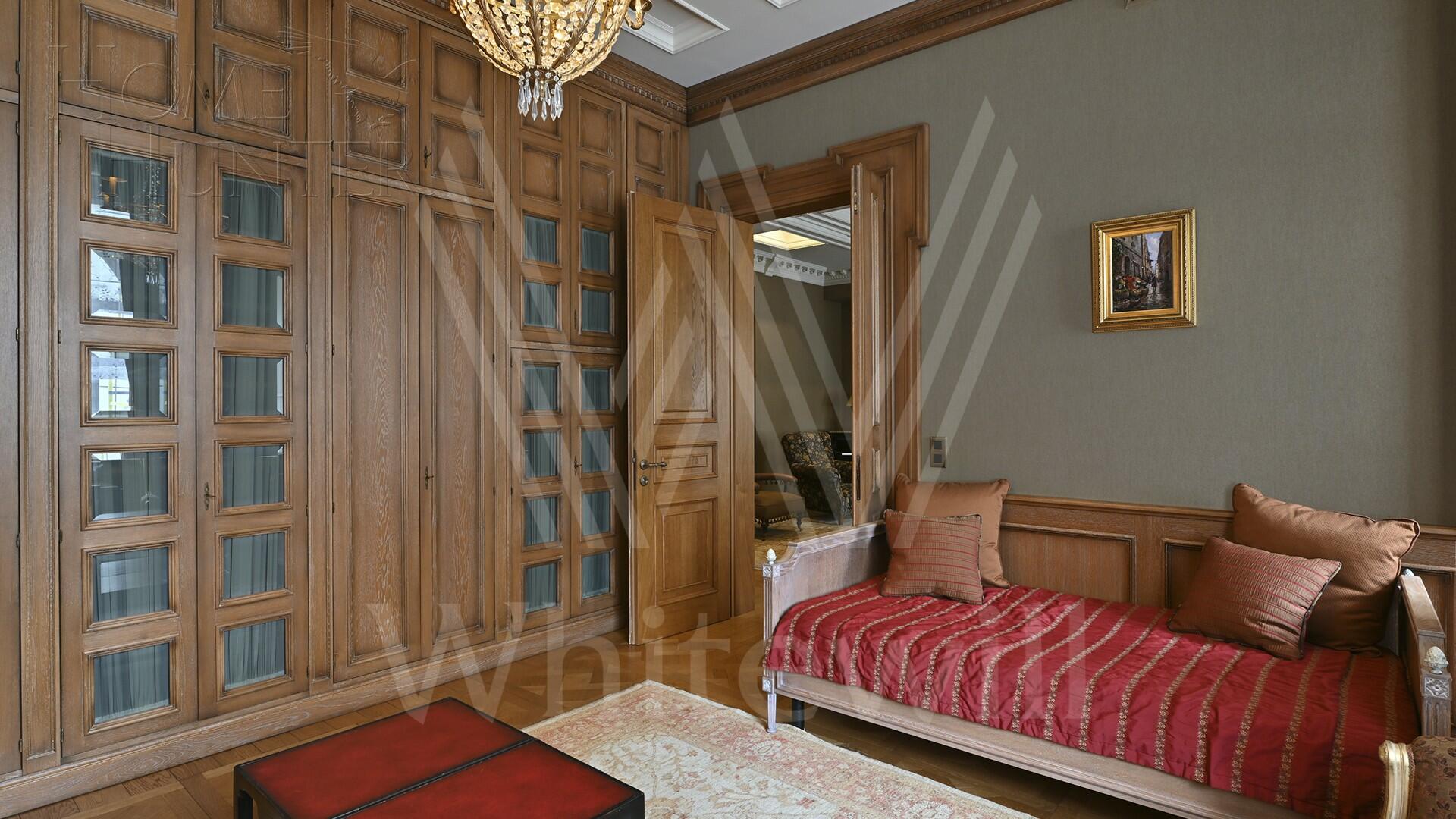 3-КОМН. КВАРТИРА С ОТДЕЛКОЙ 161.6 М² НА 2 ЭТАЖЕ