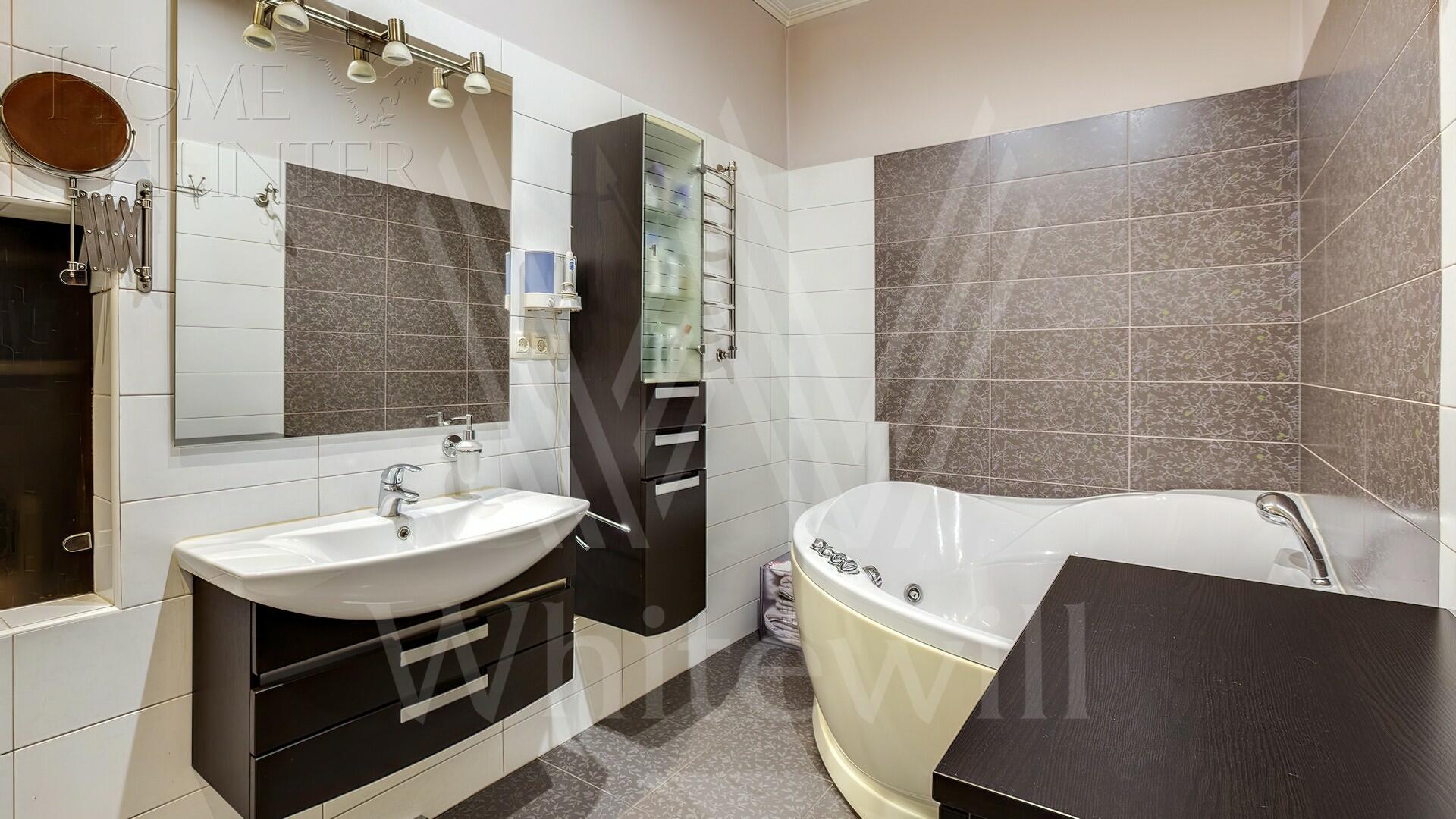 4-КОМН. КВАРТИРА С ОТДЕЛКОЙ 162.1 М² НА 2 ЭТАЖЕ