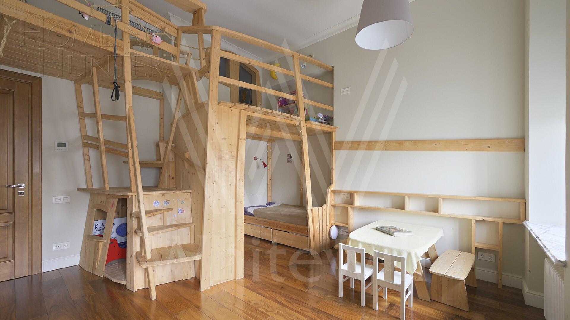 6-КОМН. КВАРТИРА С ОТДЕЛКОЙ 210 М² НА 2 ЭТАЖЕ