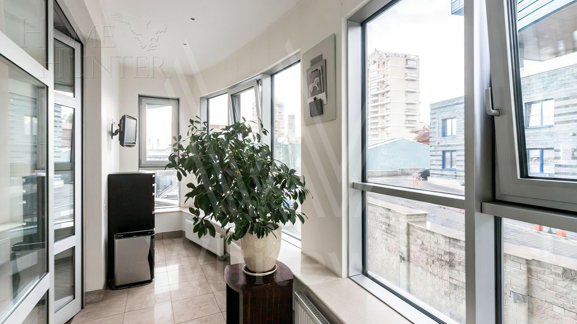 5-КОМН. КВАРТИРА С ОТДЕЛКОЙ 290 М² НА 2 ЭТАЖЕ