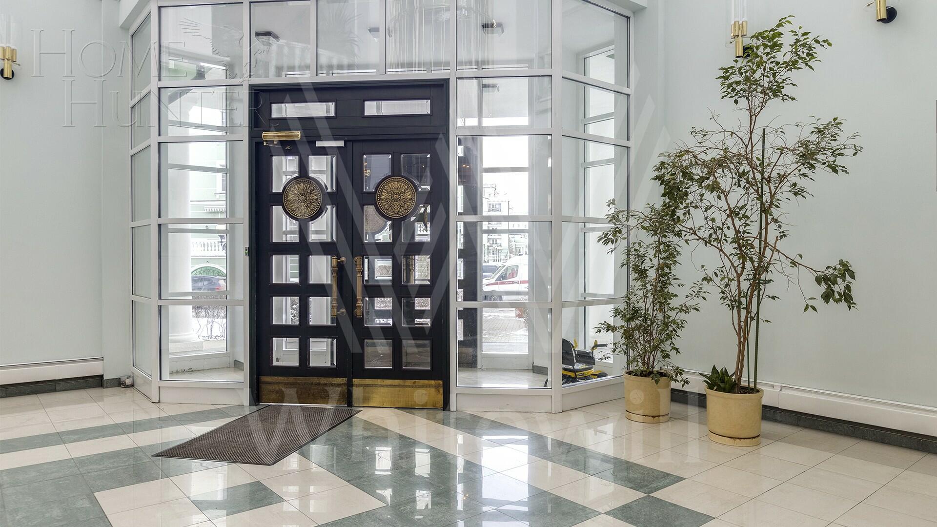 3-КОМН. КВАРТИРА С ОТДЕЛКОЙ 194 М² НА 2 ЭТАЖЕ