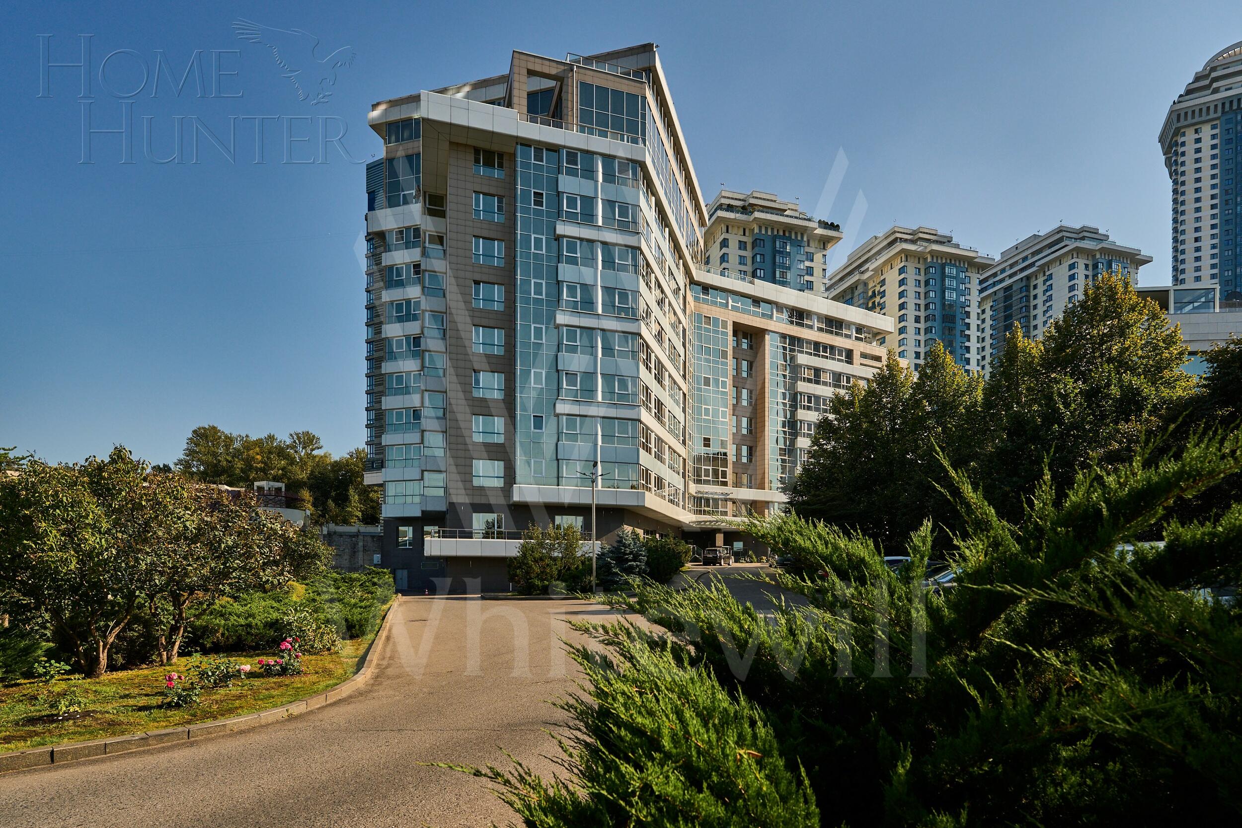 5-КОМН. КВАРТИРА С ОТДЕЛКОЙ 290 М² НА 2 ЭТАЖЕ