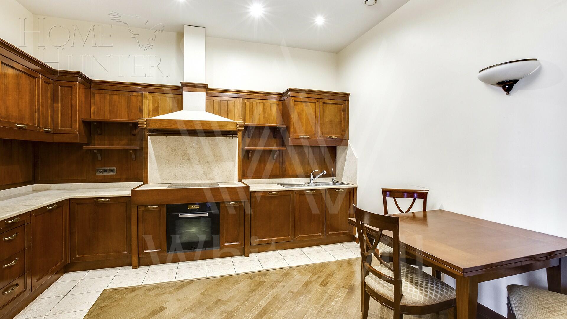 3-КОМН. КВАРТИРА С ОТДЕЛКОЙ 110.5 М² НА 2 ЭТАЖЕ