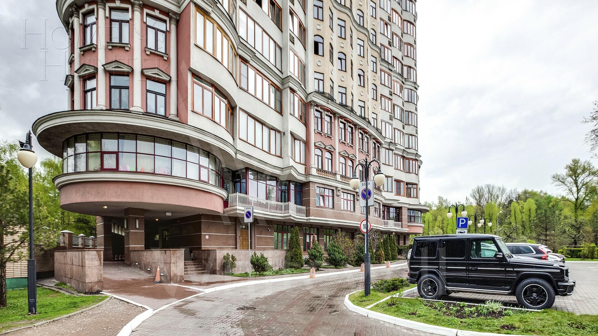 3-УРОВНЕВАЯ КВАРТИРА С ОТДЕЛКОЙ 290 М² НА 14 ЭТАЖЕ