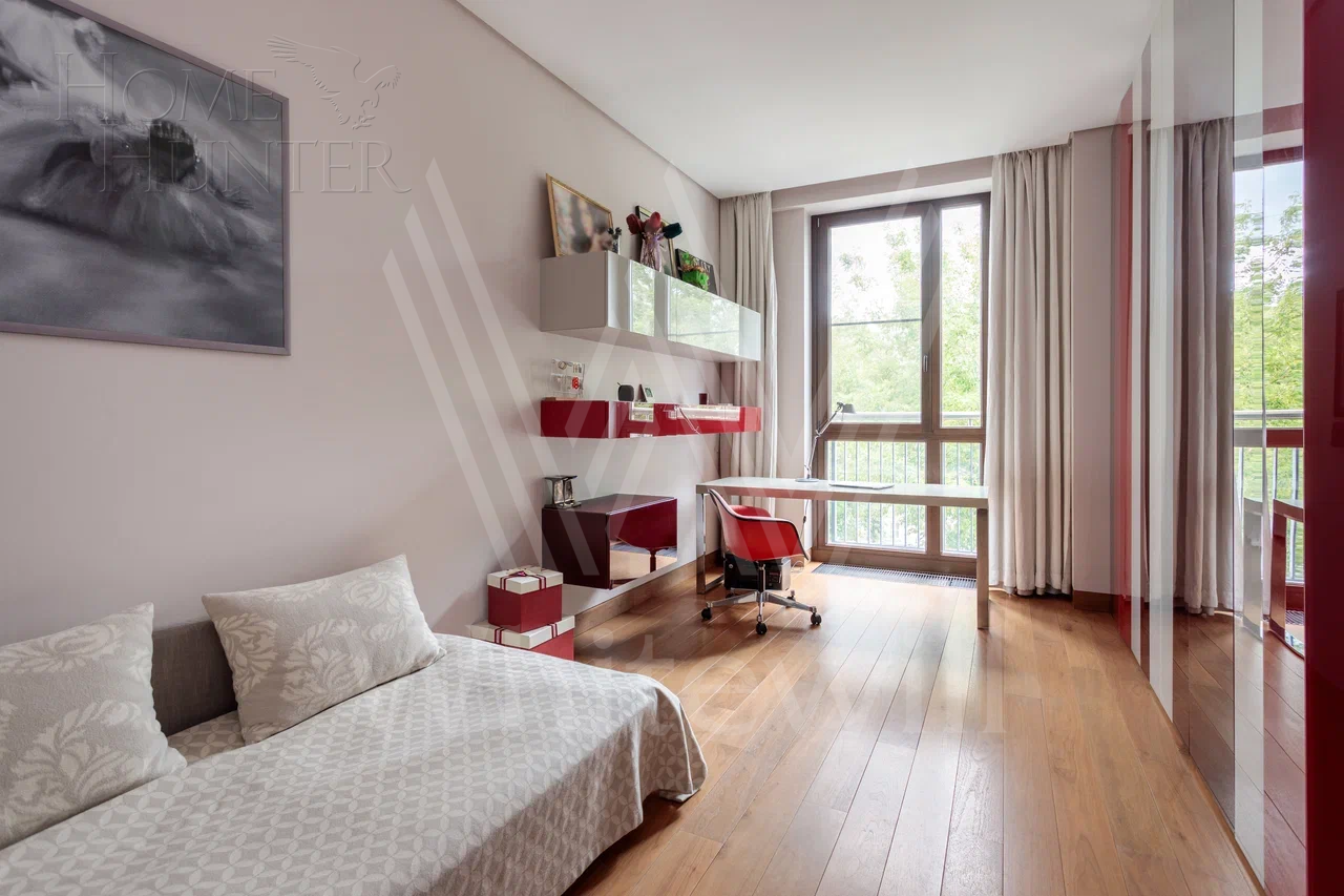 5-КОМН. КВАРТИРА С ОТДЕЛКОЙ 242.7 М² НА 4 ЭТАЖЕ