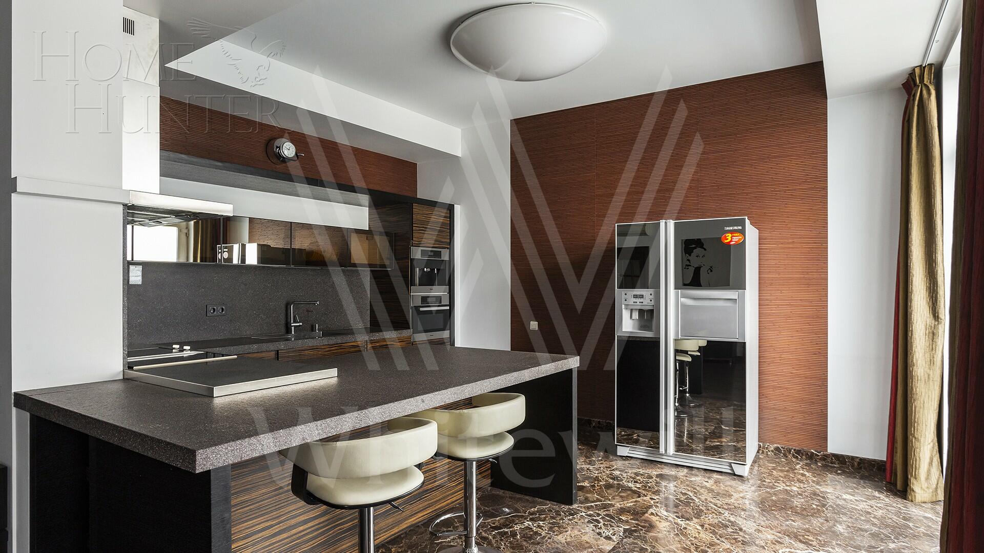 3-КОМН. КВАРТИРА С ОТДЕЛКОЙ 145 М² НА 8 ЭТАЖЕ