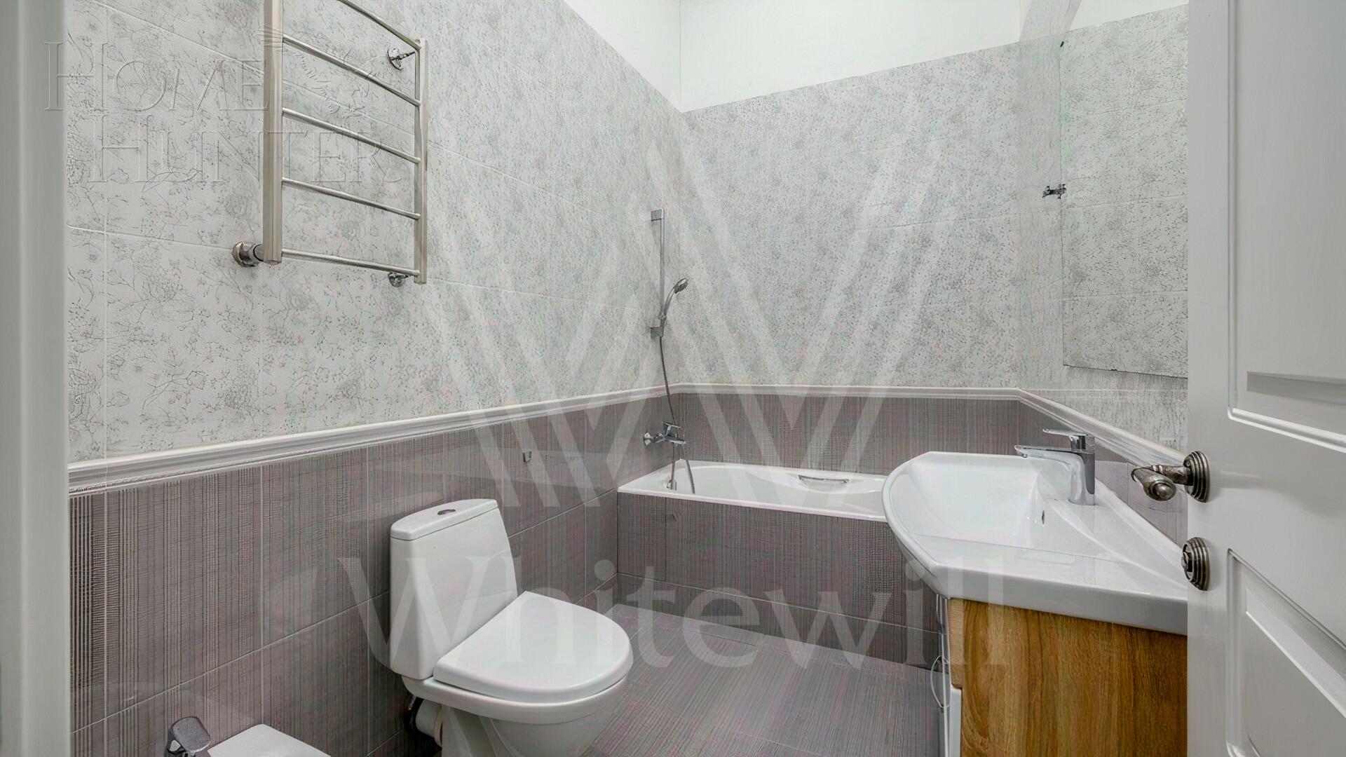 7-КОМН. КВАРТИРА С ОТДЕЛКОЙ 300 М² НА 3 ЭТАЖЕ