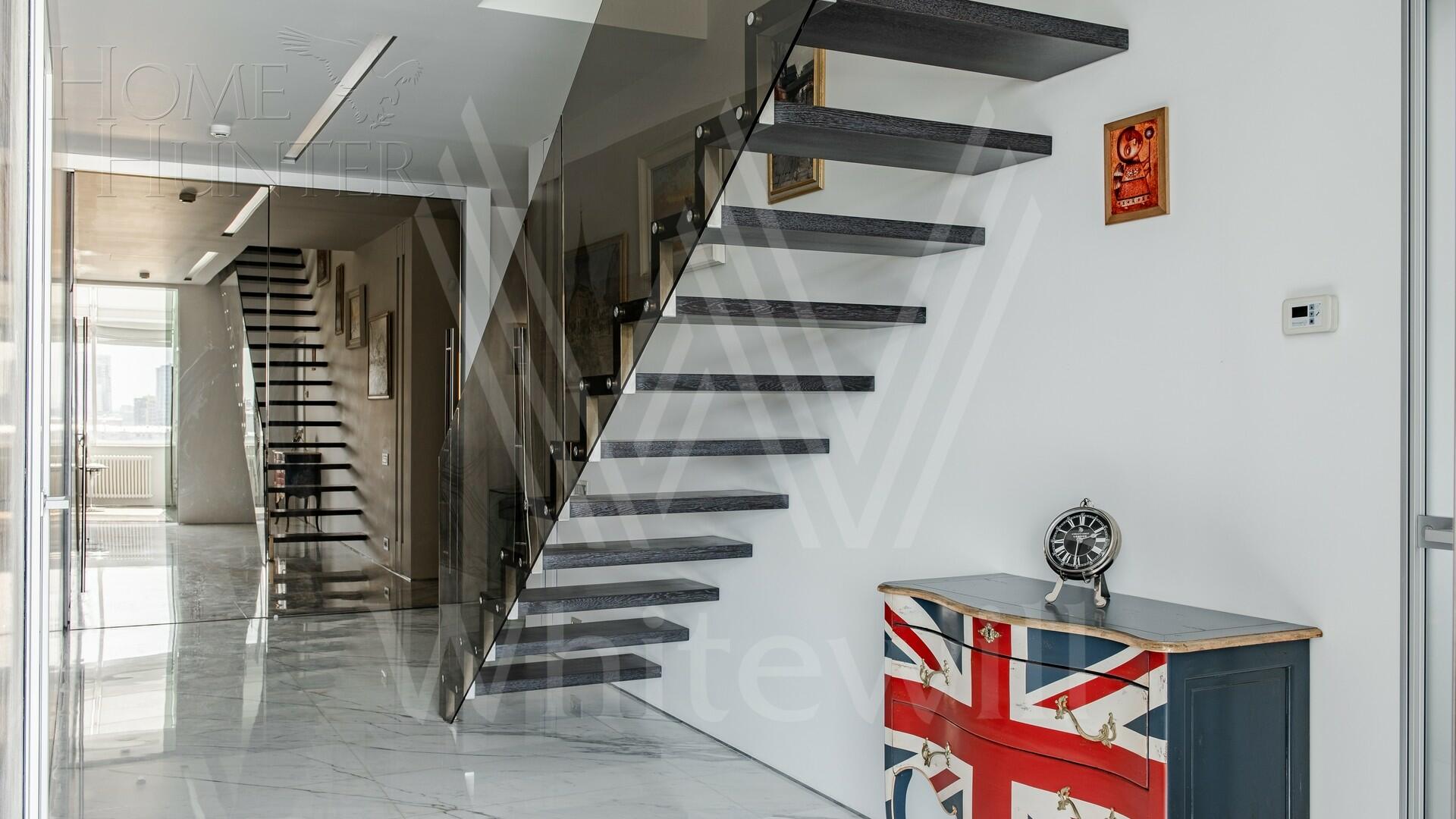 2-УРОВНЕВЫЙ ПЕНТХАУС С ОТДЕЛКОЙ 220 М² НА 14 ЭТАЖЕ