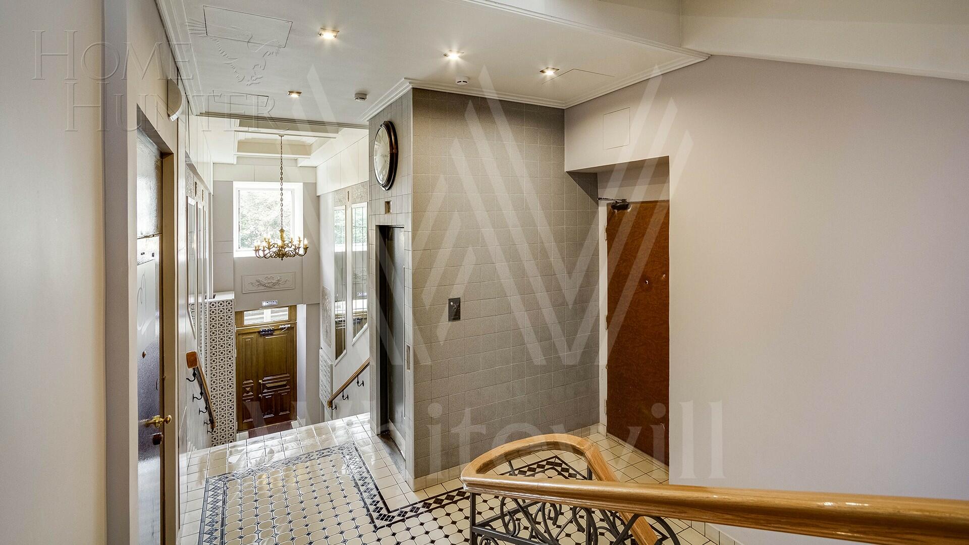 5-КОМН. КВАРТИРА С ОТДЕЛКОЙ 177 М² НА 3 ЭТАЖЕ