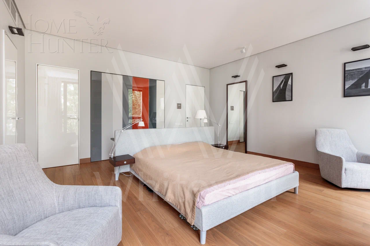 5-КОМН. КВАРТИРА С ОТДЕЛКОЙ 242.7 М² НА 4 ЭТАЖЕ