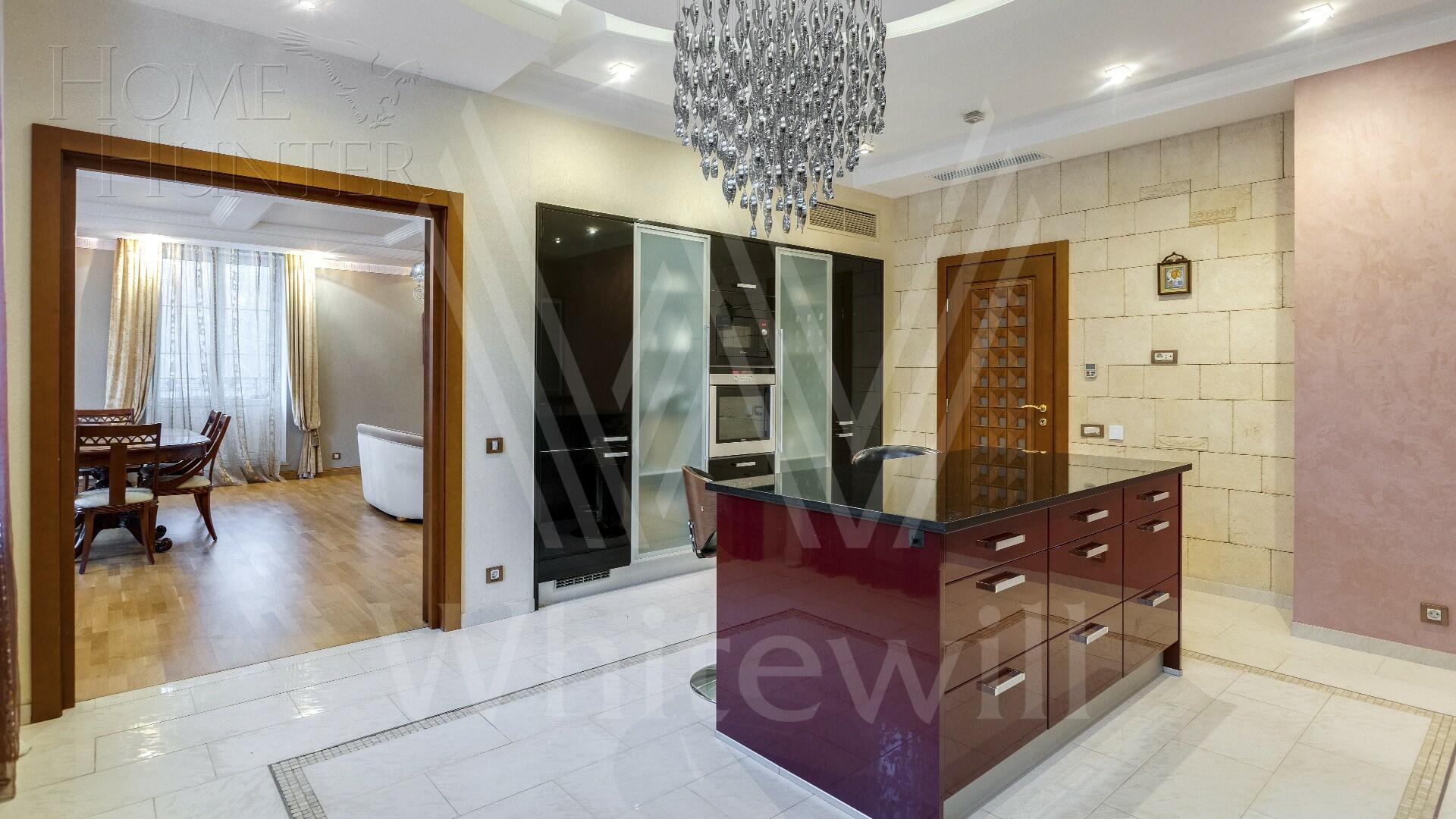 3-КОМН. КВАРТИРА С ОТДЕЛКОЙ 194 М² НА 2 ЭТАЖЕ