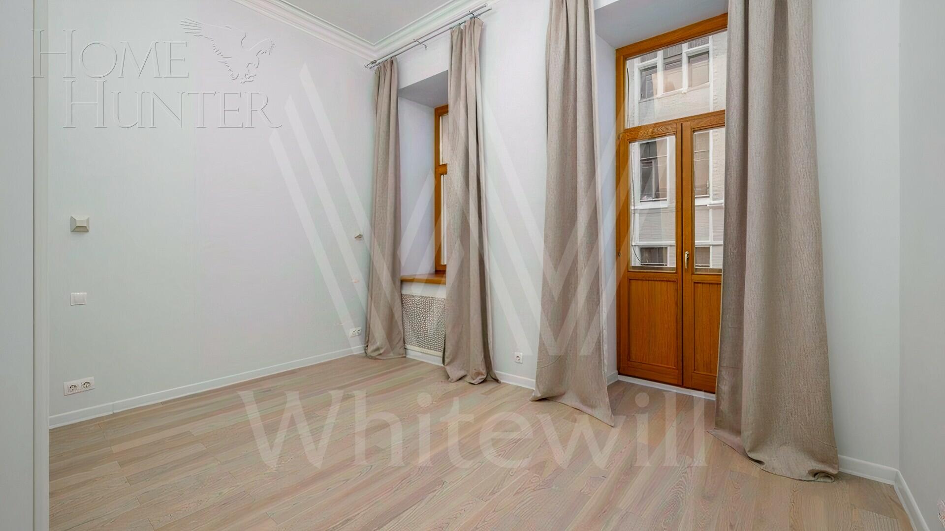 7-КОМН. КВАРТИРА С ОТДЕЛКОЙ 300 М² НА 3 ЭТАЖЕ