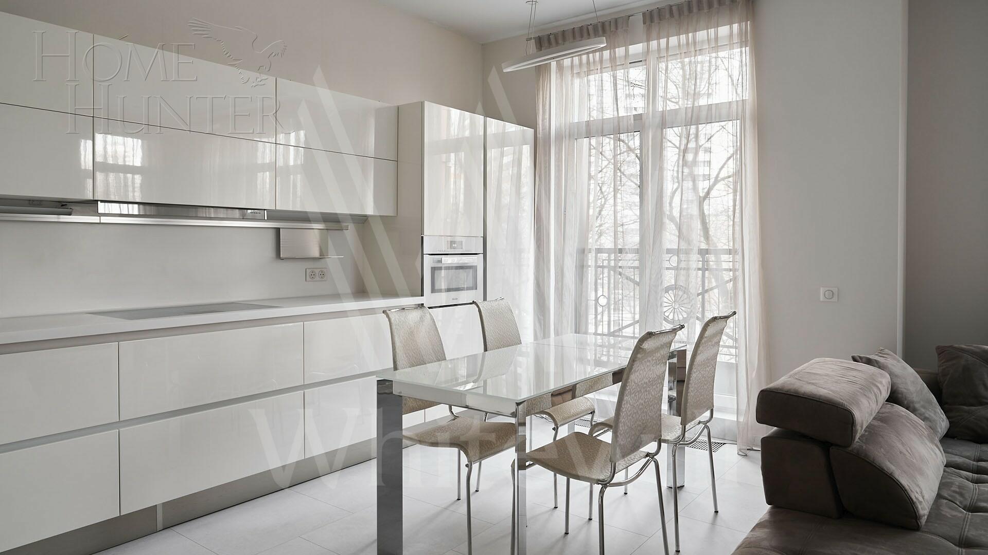 3-КОМН. КВАРТИРА С ОТДЕЛКОЙ 105 М² НА 3 ЭТАЖЕ