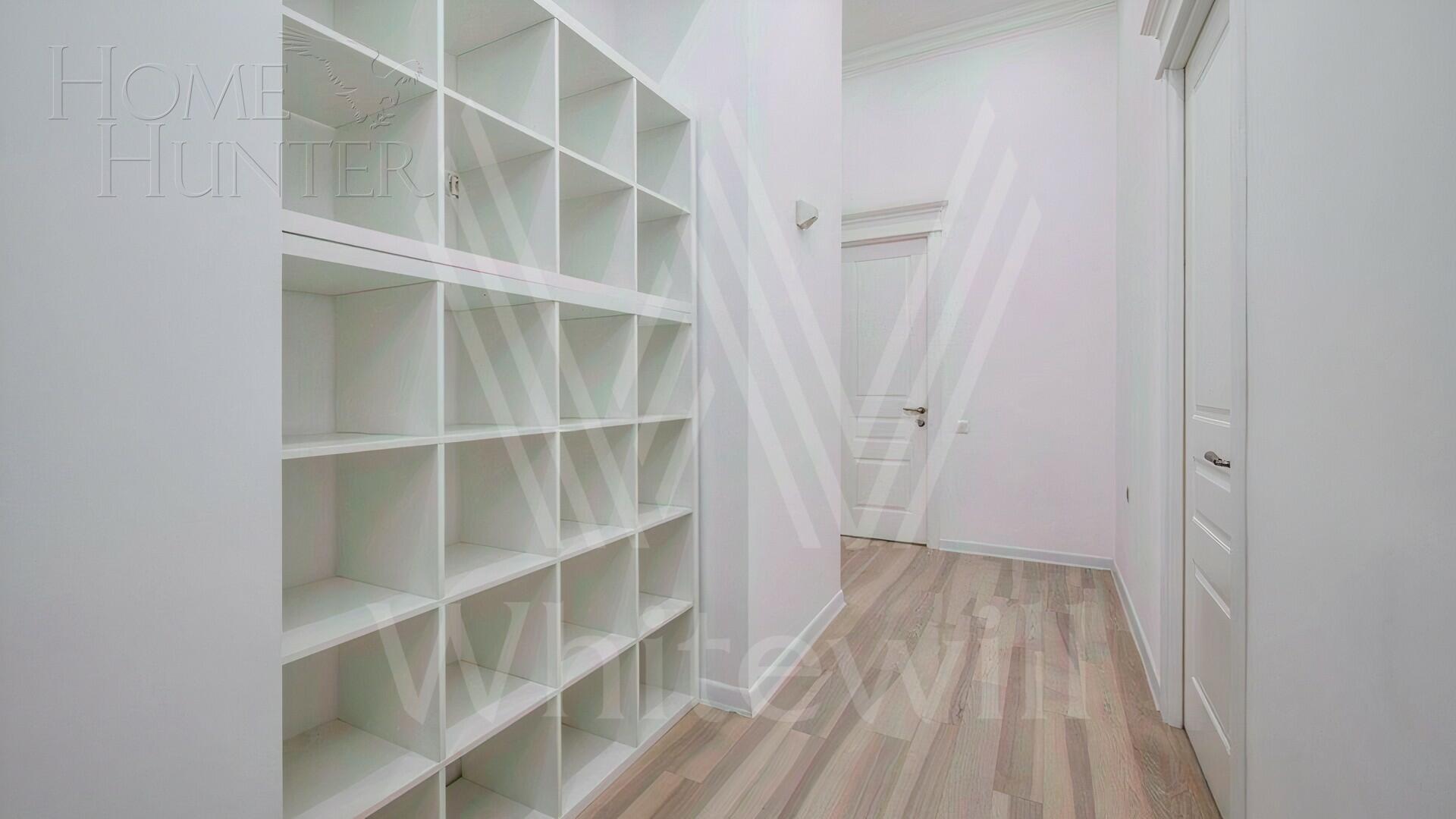 7-КОМН. КВАРТИРА С ОТДЕЛКОЙ 300 М² НА 3 ЭТАЖЕ